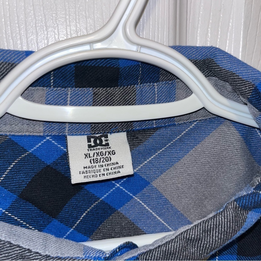 DC Shoes flannel shirt buttons down Men Large long sleeve blue black - Picture 2 of 4
